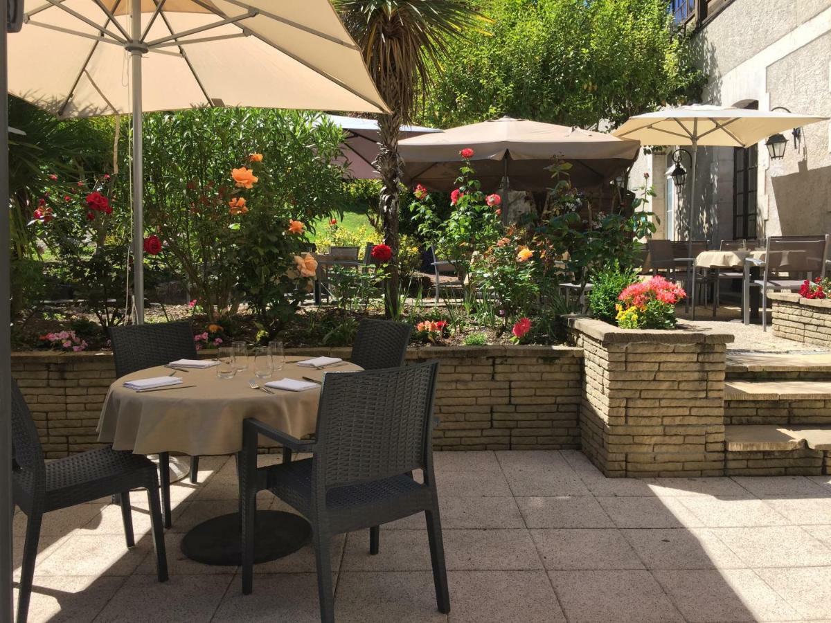 Hotel Restaurant La Boule D'Or Barbezieux-Saint-Hilaire Exteriér fotografie